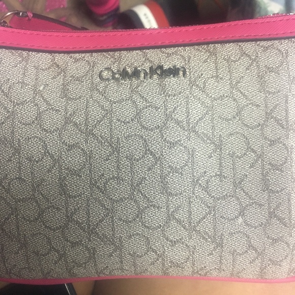 Calvin Klein wristlet clutch - Picture 1 of 5